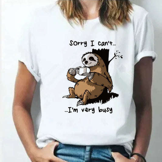 Camiseta con estampado de perezoso de manga corta con cuello redondo